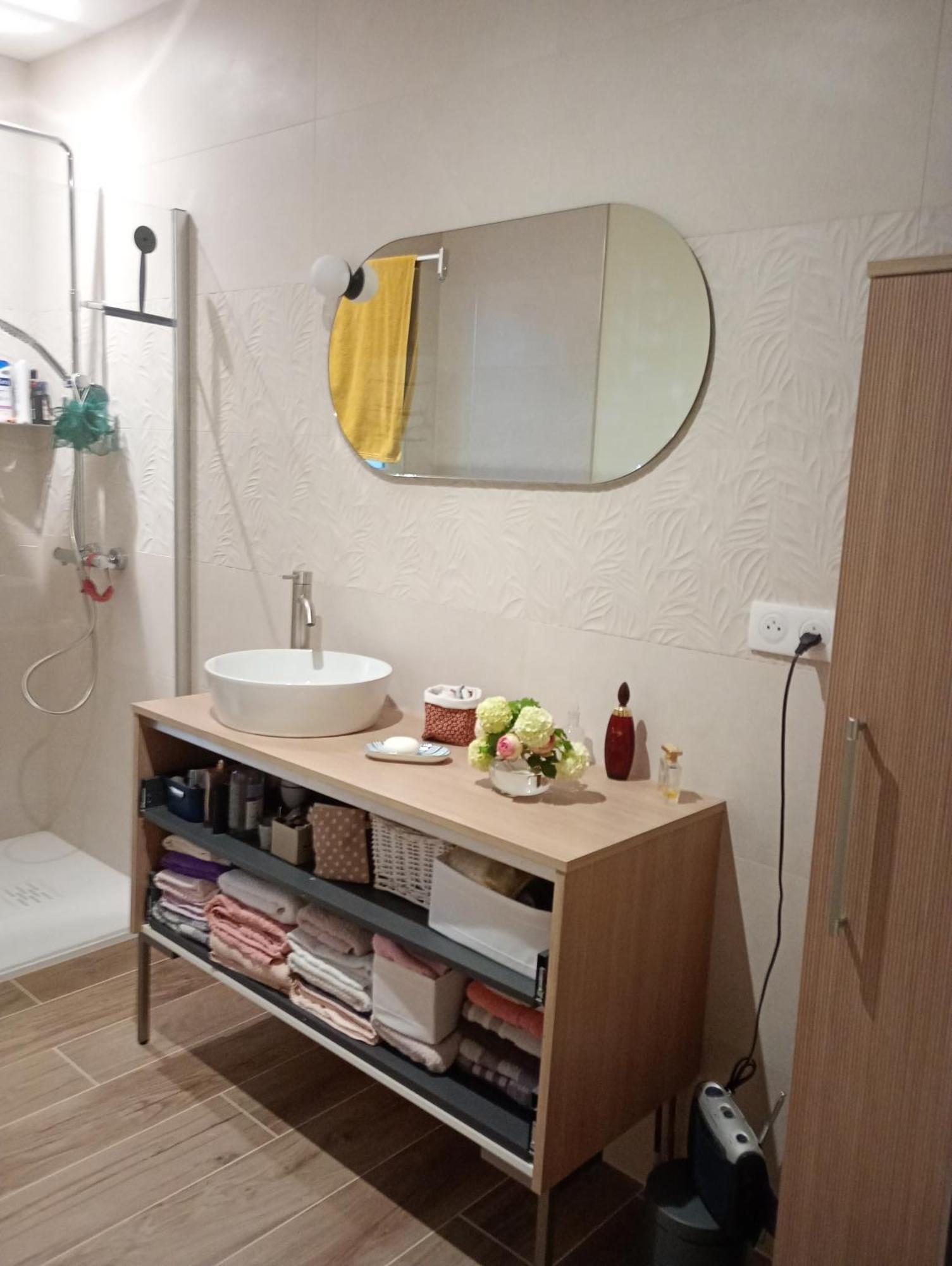 Apartmán La Conviviale Saintes Pokoj fotografie